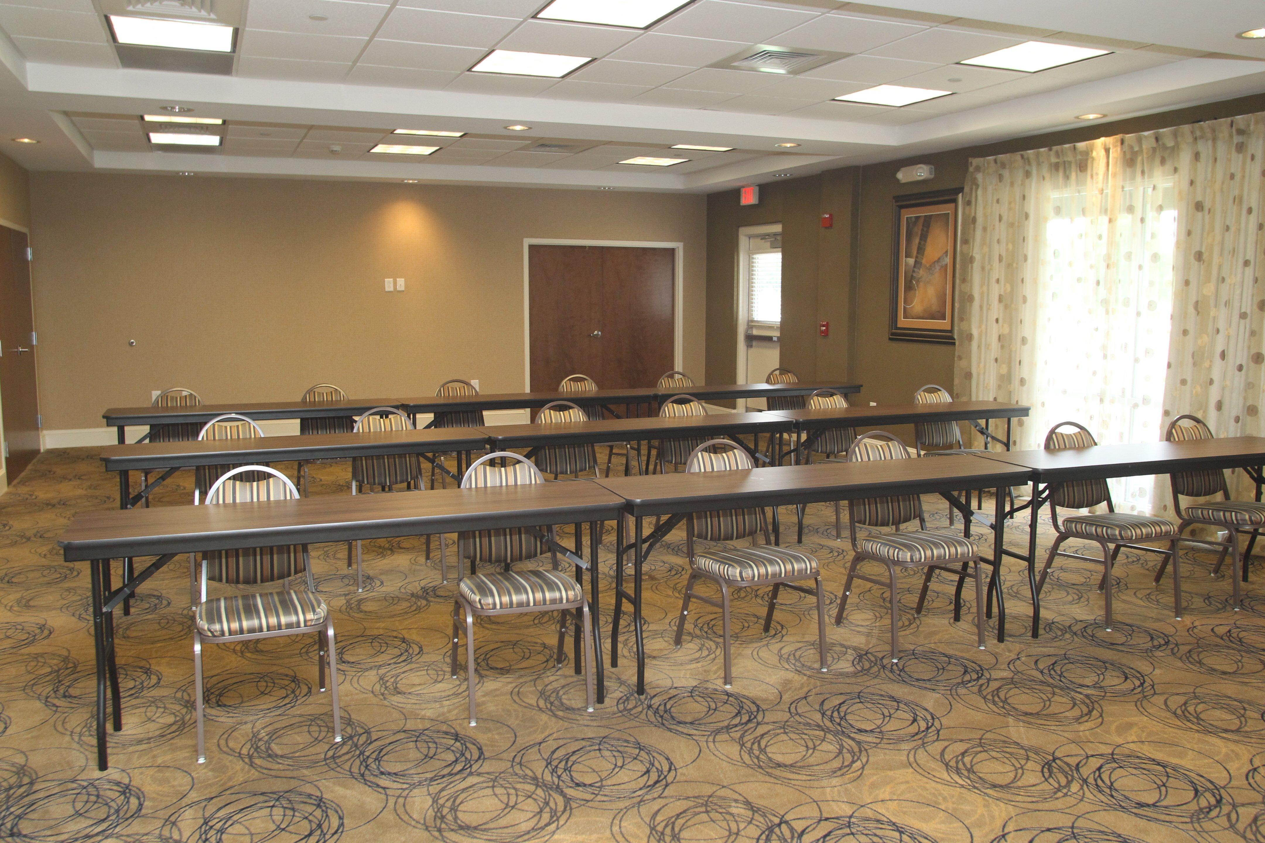 Holiday Inn Express Pembroke By Ihg Exterior foto