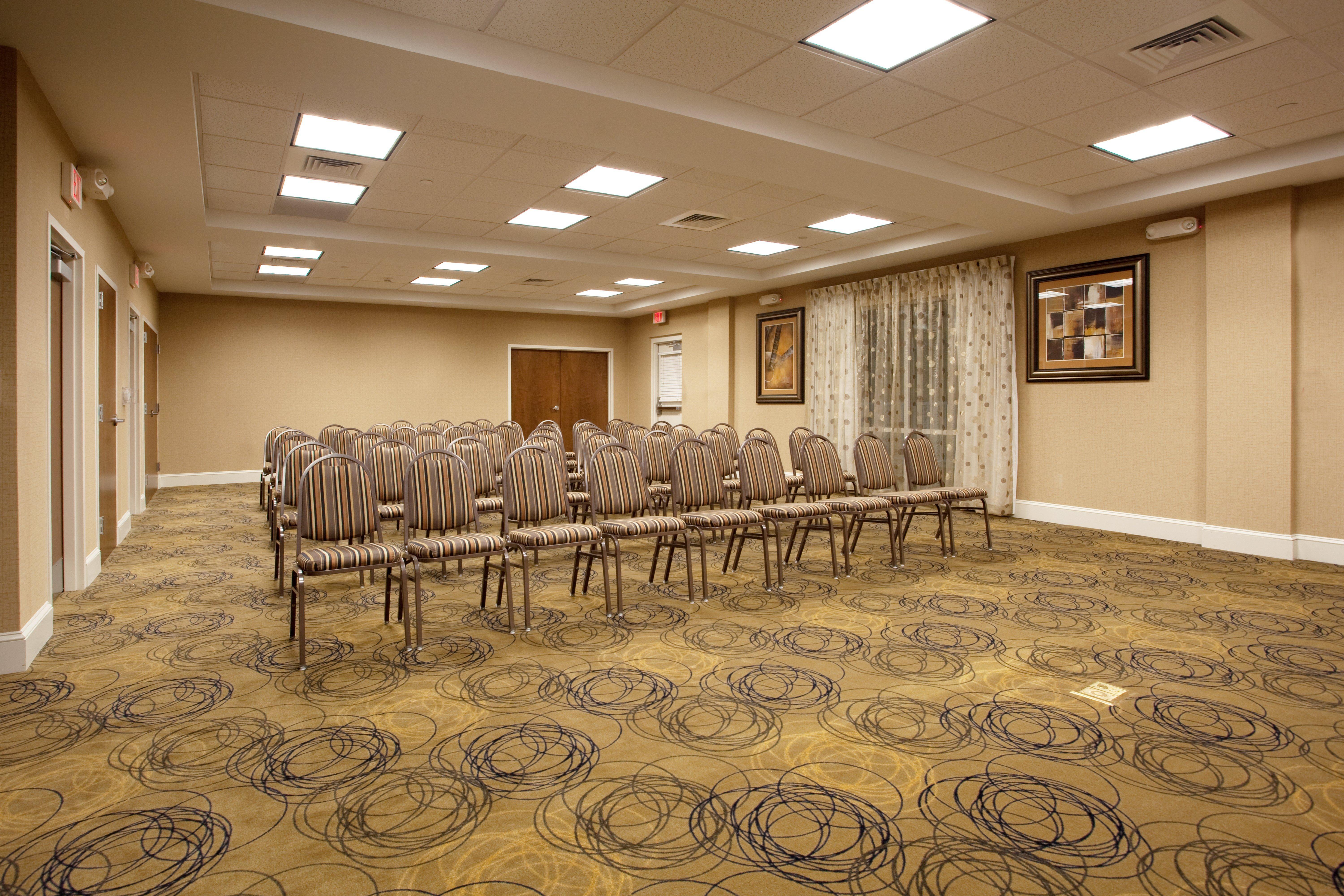Holiday Inn Express Pembroke By Ihg Exterior foto